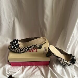 Zebra mules open toe